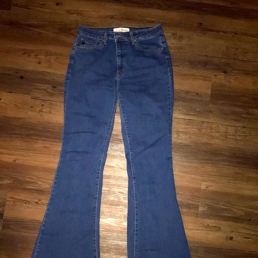 SOLD⭐️NWOT boutique Bell bottom jeans - Picture 4 of 10